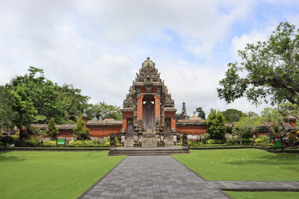 タマンアユン寺院