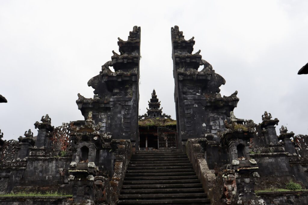 ブサキ寺院