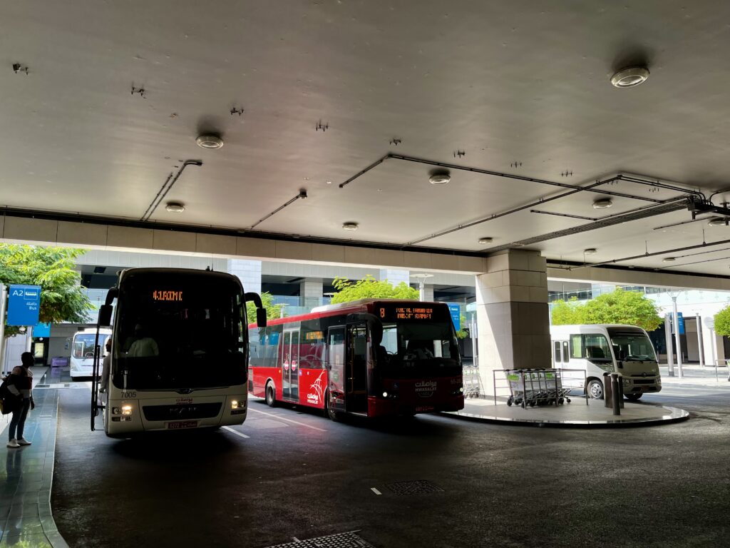 バス乗り場 in マスカット空港