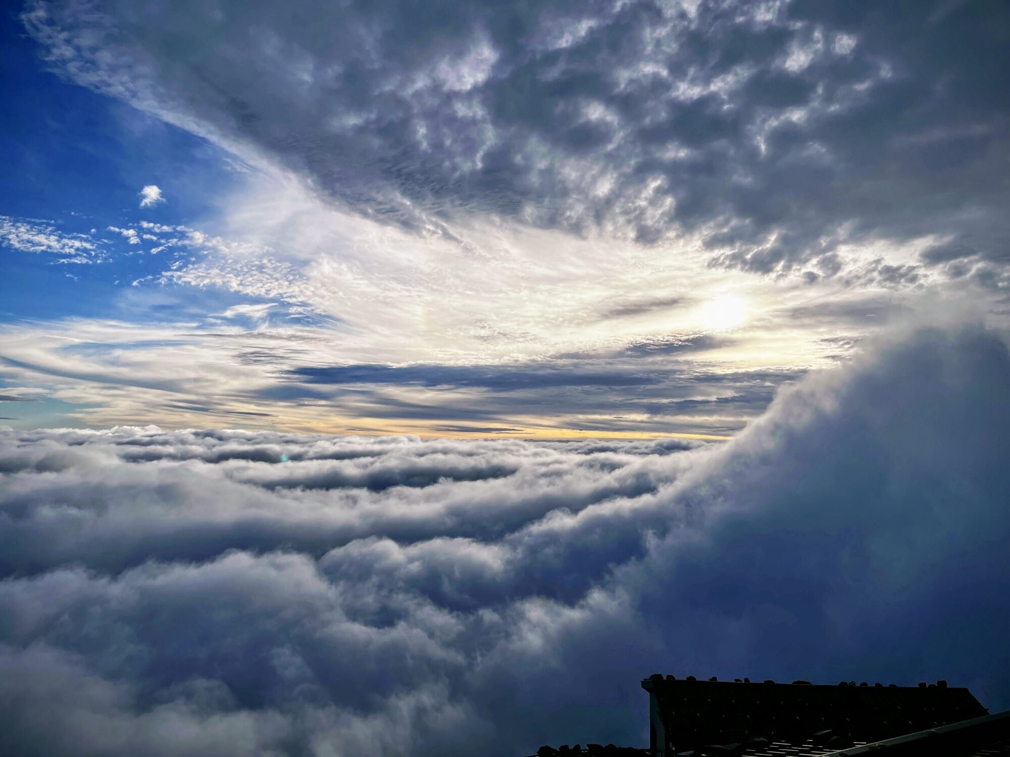 富士山の8合目からのご来光