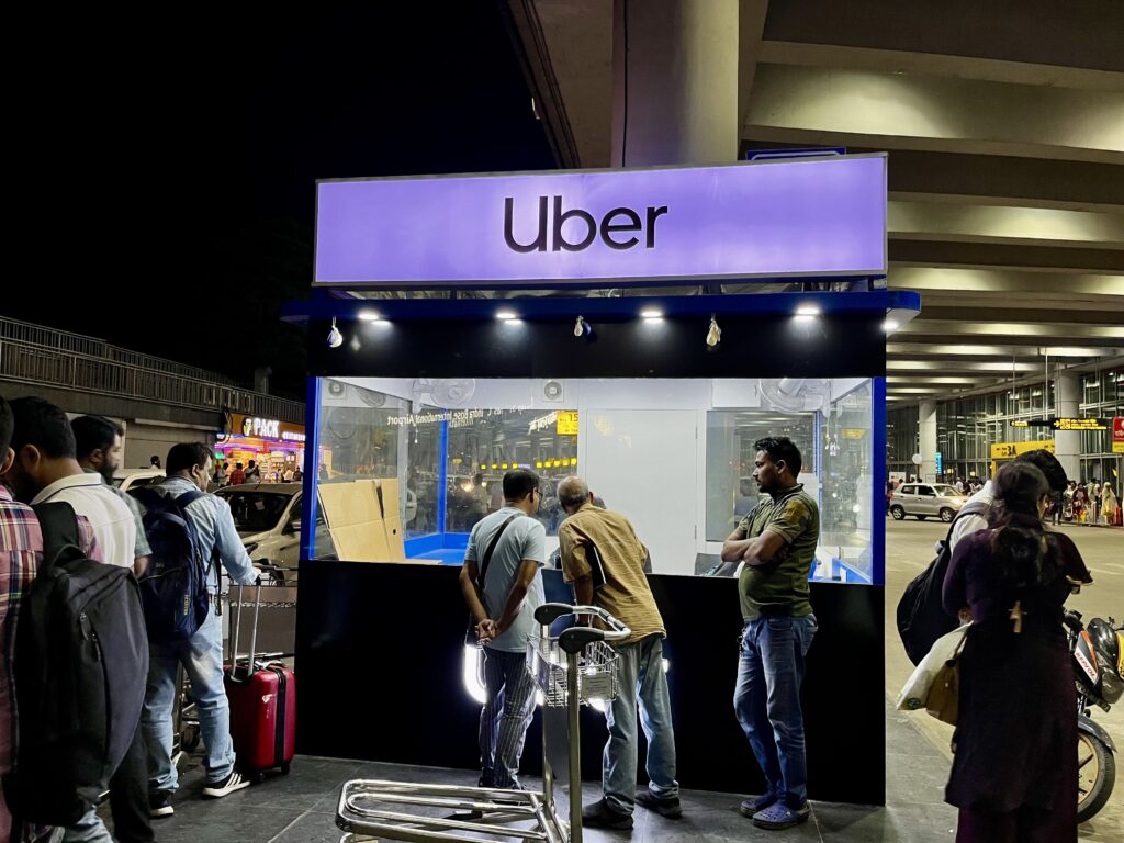 Uberカウンターinコルカタ空港