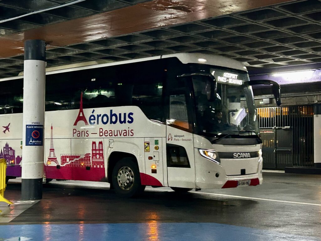 パリ、ポルト行き